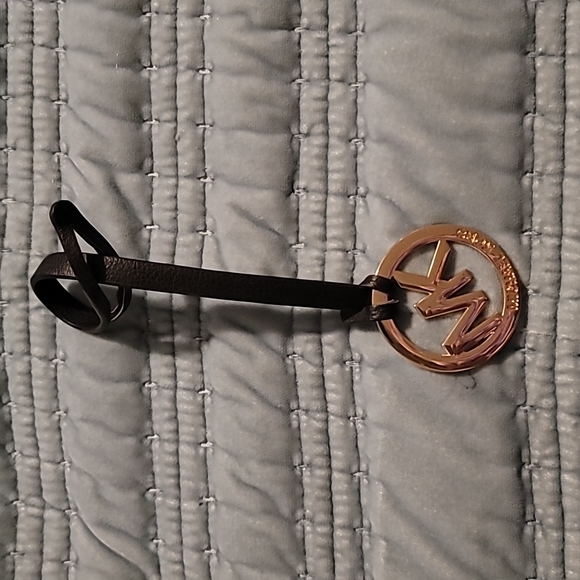 MICHAEL Michael Kors Accessories - Michael kors hang tag